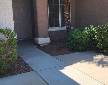 2505 Springville Way - Photo Thumbnail 1