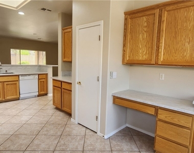 2505 Springville Way - Photo Thumbnail 3