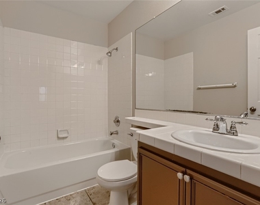 8336 Cabin Peak Street - Photo Thumbnail 10