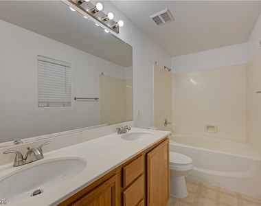 11051 Alora Street - Photo Thumbnail 10