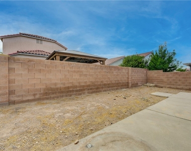 11051 Alora Street - Photo Thumbnail 15