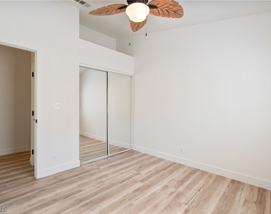 3213 Bracknell Street - Photo Thumbnail 8