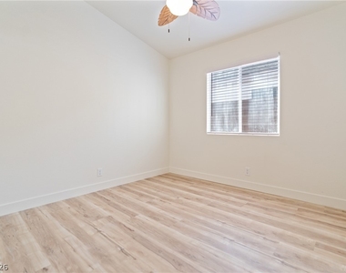 3213 Bracknell Street - Photo Thumbnail 7