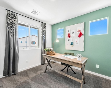 914 Rosy Starling Street - Photo Thumbnail 33