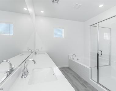 9927 Kimura Hills Avenue - Photo Thumbnail 16