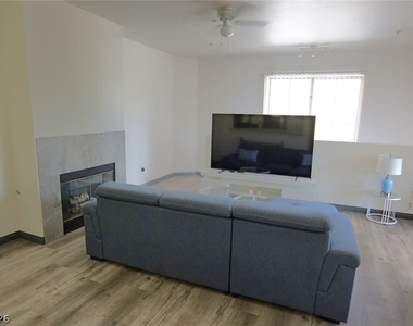 7163 S Durango Drive - Photo Thumbnail 3
