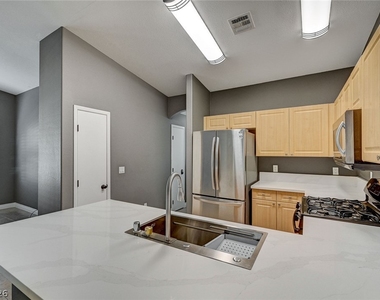 9333 Leaping Deer Place - Photo Thumbnail 6