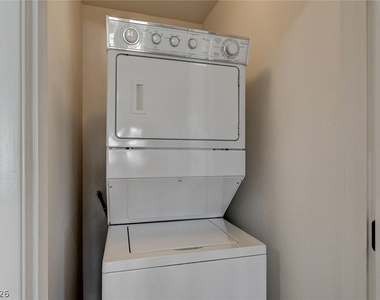 9333 Leaping Deer Place - Photo Thumbnail 28