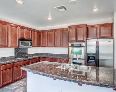 601 Bachelor Button Street - Photo Thumbnail 8