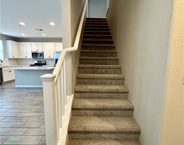 10216 Ullom Drive - Photo Thumbnail 7