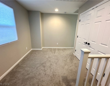 10216 Ullom Drive - Photo Thumbnail 17