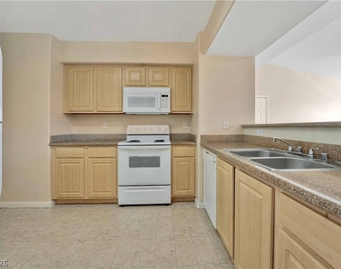 8000 Badura Avenue - Photo Thumbnail 5