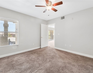 8000 W Badura Avenue - Photo Thumbnail 14