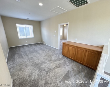 711 Taliput Palm Place - Photo Thumbnail 11