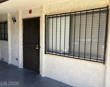 2080 Karen Avenue - Photo Thumbnail 2