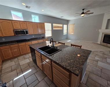 6323 Mahogany Peak Avenue - Photo Thumbnail 39