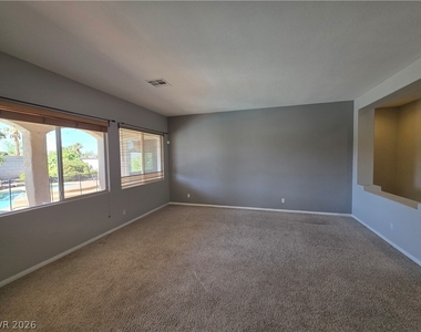 6323 Mahogany Peak Avenue - Photo Thumbnail 24