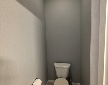6323 Mahogany Peak Avenue - Photo Thumbnail 85
