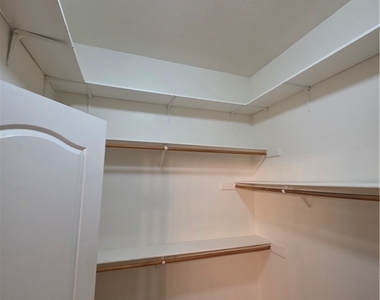 6323 Mahogany Peak Avenue - Photo Thumbnail 90