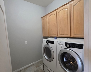 6323 Mahogany Peak Avenue - Photo Thumbnail 70