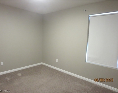 1012 Huckburn Avenue - Photo Thumbnail 15