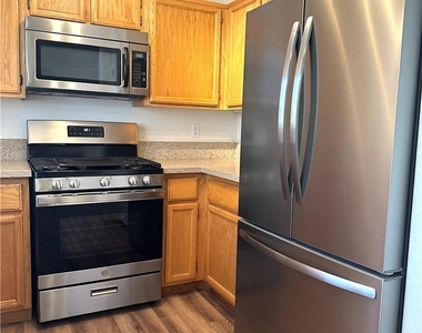 183 Caswell Court - Photo Thumbnail 6