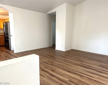 183 Caswell Court - Photo Thumbnail 2