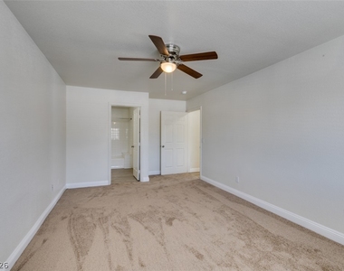 8476 Indigo Sky Avenue - Photo Thumbnail 37