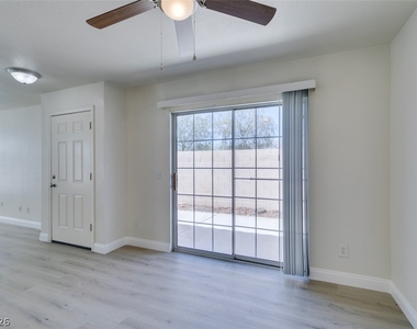8476 Indigo Sky Avenue - Photo Thumbnail 9