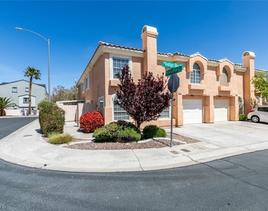 8476 Indigo Sky Avenue - Photo Thumbnail 18