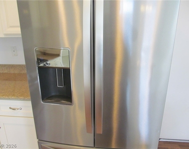 717 Calamus Palm Place - Photo Thumbnail 9