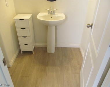 717 Calamus Palm Place - Photo Thumbnail 6