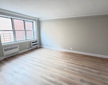 83-33 118th Street - Photo Thumbnail 6