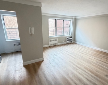 83-33 118th Street - Photo Thumbnail 7