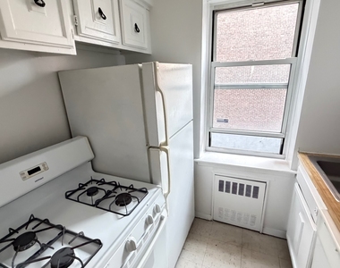 83-33 118th Street - Photo Thumbnail 3