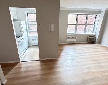 83-33 118th Street - Photo Thumbnail 8