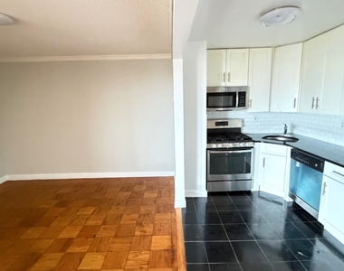 140-16 34th Avenue - Photo Thumbnail 1