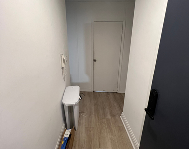 50 West 34th Street - Photo Thumbnail 4
