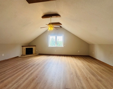 113 Hayes - Photo Thumbnail 13