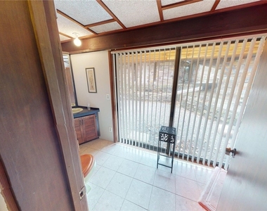 200 Steele Road - Photo Thumbnail 6