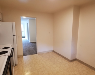 1100 East Avenue - Photo Thumbnail 5