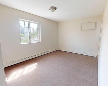 2948 Wickham Ave - Photo Thumbnail 3
