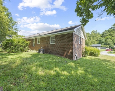 2260 Arrowwood Drive - Photo Thumbnail 5