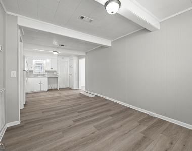 212 Cordele Avenue - Photo Thumbnail 7