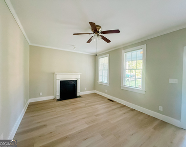 967 Glenridge Drive - Photo Thumbnail 1