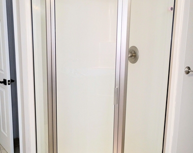 814 11th Street - Photo Thumbnail 20