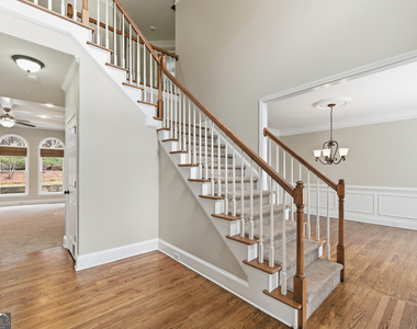 2570 Wood Creek Court - Photo Thumbnail 8