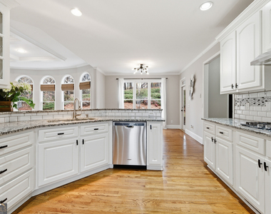 2570 Wood Creek Court - Photo Thumbnail 20