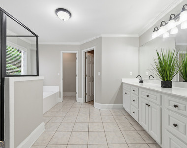 2570 Wood Creek Court - Photo Thumbnail 35