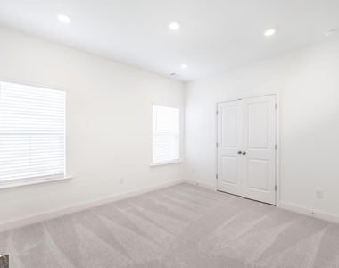 111 Prospect Avenue - Photo Thumbnail 15
